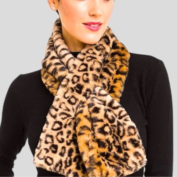 Lane Bryant adorable cheetah print faux fur scarf! New - Picture 2 of 10
